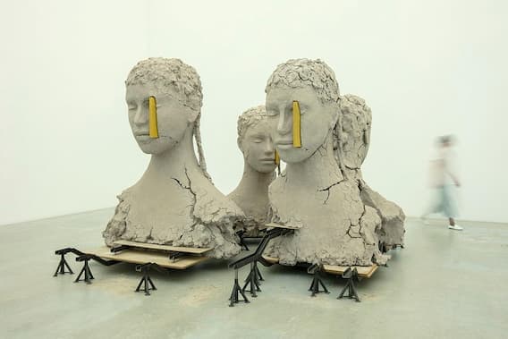 ボレマンスとマンダース、金沢21世紀美術館で初のコラボ｜青野尚子の今週末見るべきアート