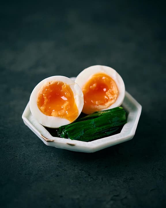 4月 真藤舞衣子｜ニラの中華風おひたしと半熟卵
