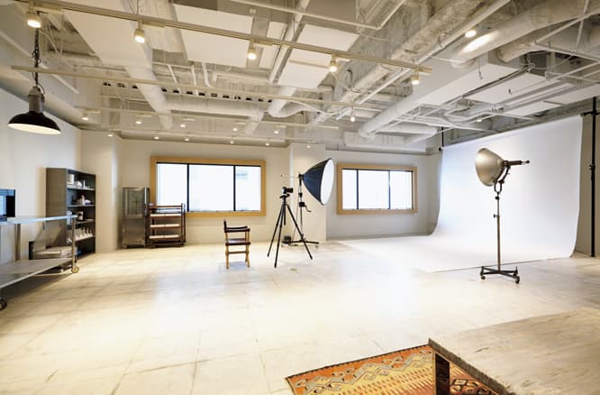 「STUDIO」では、プラチナプリント体験も。