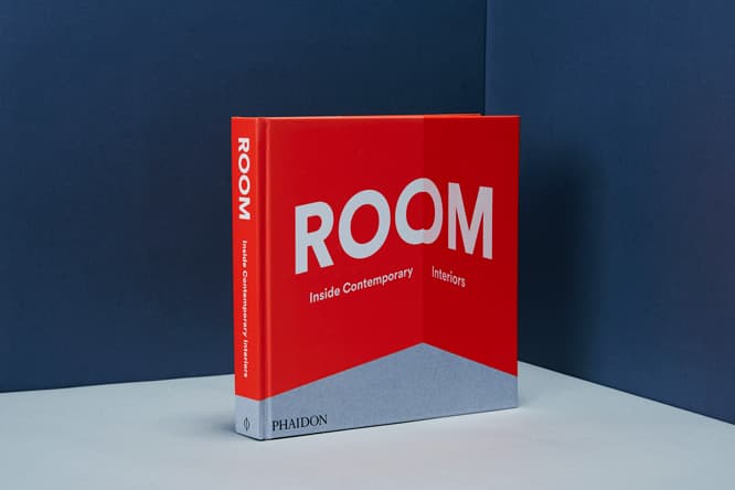 過去5年間に発表されたインテリアデザインから選りすぐりの100件を紹介する『ROOMS』。