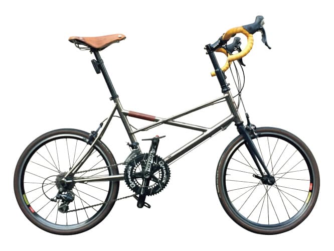 大学時代は自転車部。自然の中を走るのが好きで、日本各地の文化に触れながら走ろうと始めたのがTour de NIPPON。ぜひみなさん参加を！