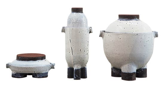 42,000円〜63,000円（E&amp;Y TEL 03 3481 5518）。