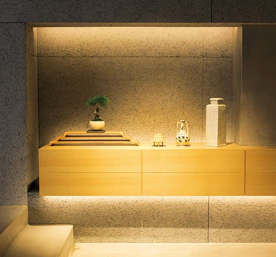 店舗デザインはトネリコ。和を感じさせる清廉な空間。