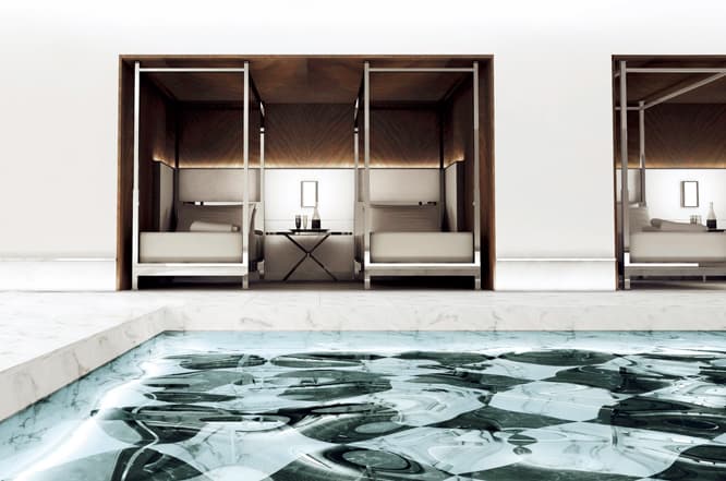 スパはアメリカ初上陸の〈La Mer Spa〉。白と黒のタイルを敷いたプールはまるで水中の舞踏会場のよう。