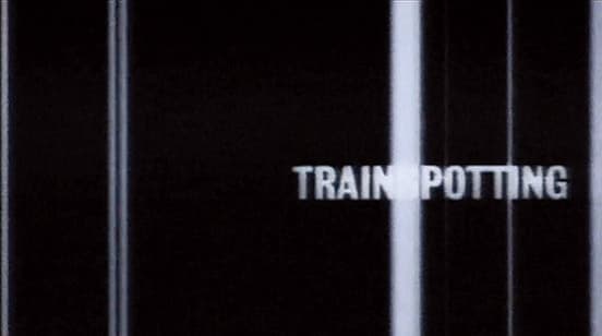 Underworldの楽曲も印象的な映画『トレインスポッティング』（1996年）のタイトルシークエンス。　©tomato