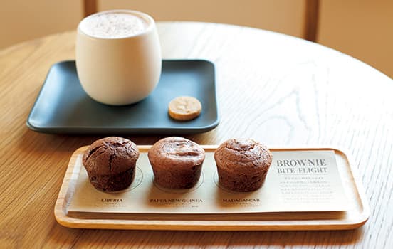 カフェではチョコレートを使ったドリンクやペストリーも楽しめる。