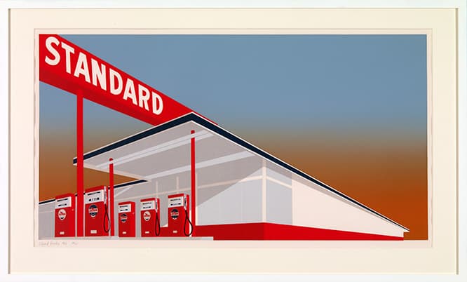 エド・ルーシェイ《スタンダードのスタンド》1966年 ©Ed Ruscha. Courtesy Gagosian Gallery UBS Art Collection