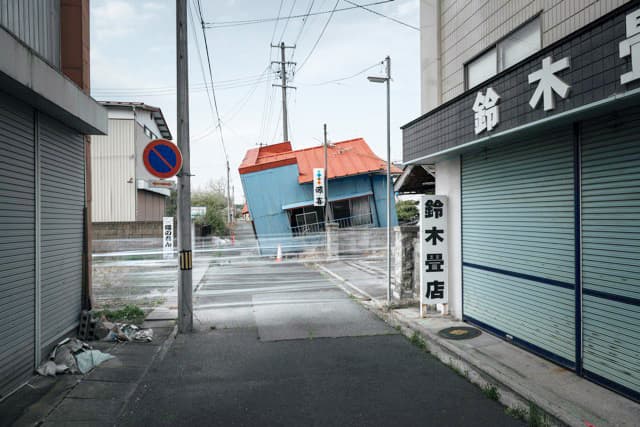 作品シリーズ「悪夢」より　2013-2014 ©Carlos Ayesta + Guillaume Bression