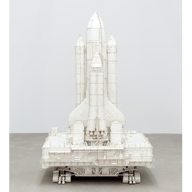 トム・サックス《ザ・クローラー》2003年。
Galerie Thaddeus Ropac, Paris/Salzbulg, 撮影：Philippe Servent