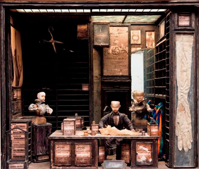 クエイ兄弟『ストリート・オブ・クロコダイル』より《仕立屋の店内》1986年　photo © Robert Barker