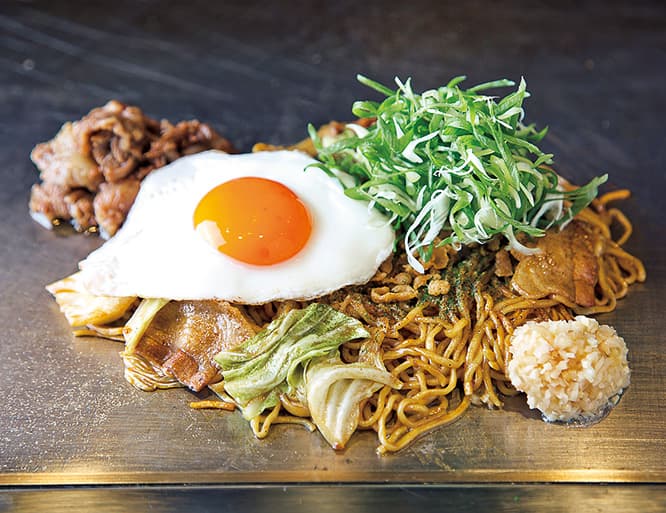 無添加の焼きそば専門店〈バル チェローナ〉。