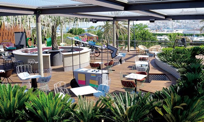 アドリア兄弟とシルク・ドゥ・ソレイユが創る、幻の楽園〈ハート・イビサ〉。| IBIZA