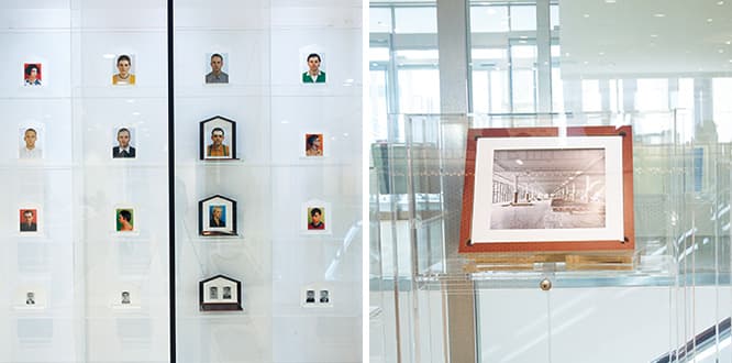 （左）カンディダ・ヘーファーの『LES GRANDS TRANSPARENTS』1,144,000円。ケースはマーティン・ツェケリーが制作している。　（右）トーマス・ルフによる『TWO WOMEN』2,860,000円。印画紙プリント39枚を収録。