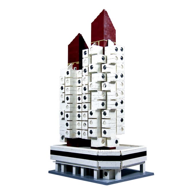 Nakagin Capsule Tower
Tokyo, Japan, 1972
Kisho Kurokawa
LEGO model by Matthew Allum and 
his daughters Akemie and Alleke