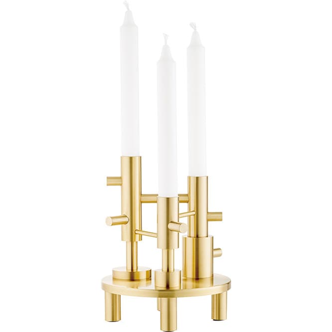 〈Objects〉シリーズより、レイヤーがユニークな《キャンドルホルダー》24,570円。