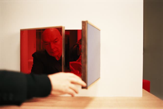 Triptyques, 2014, walnut and colored mirrors, Gagosian Gallery and Galerie Patrick Seguin  © Aline Coquelle