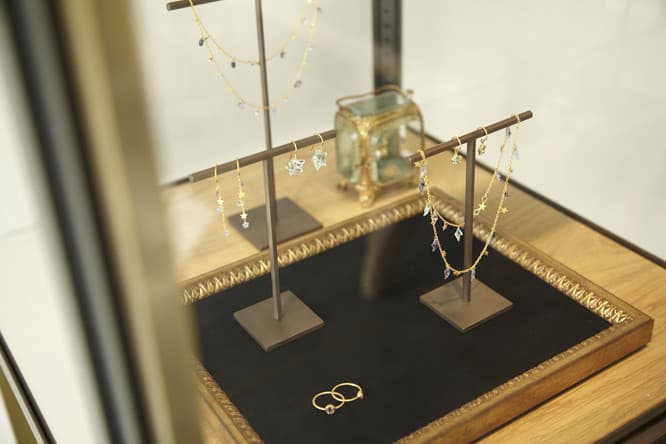 アーツ＆サイエンスがセレクトする、期間限定ジュエリーショップ。