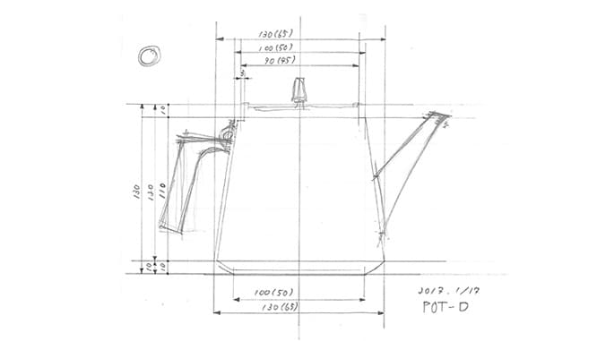 人気の南部鉄瓶作家、宮伸穂が手がけたコーヒーケトル。