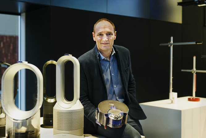 ダイソン社CEOのマックス・コンツ氏。