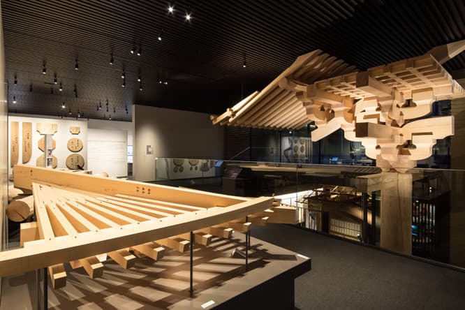 無数の大工道具が展示されている〈竹中大工道具館〉 。公式サイト