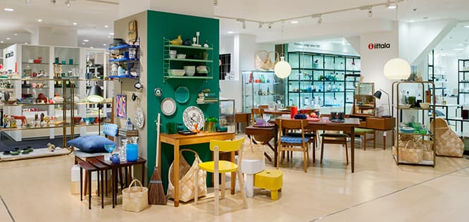 松屋銀座7階プロモーションスペースにて、〜4月26日まで。