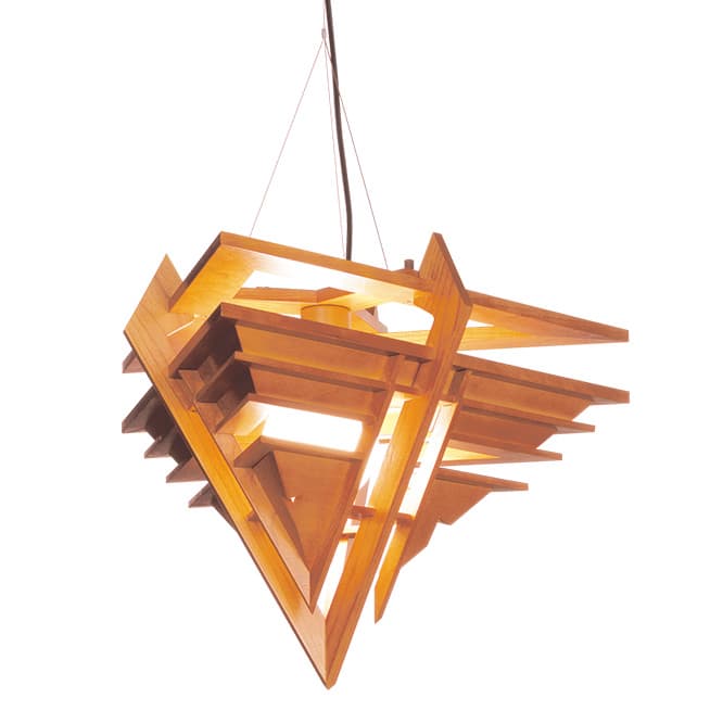 LAMBERSON™ PENDANT
ジャック・ランバーソンさまお邸の暖炉用吊り型バスケットの形からインスピレーションを得ましたつうペンダント。価格未定。