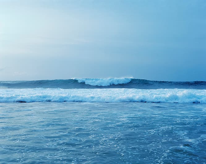 NEW WAVES, 2011　(c) Takashi Homma