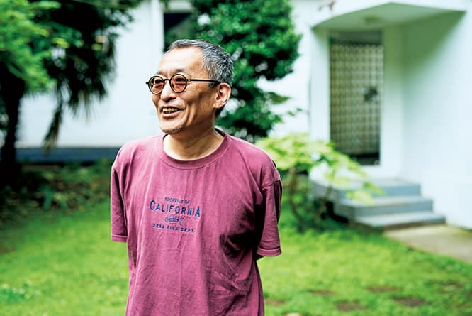 写真は苦手と言いつつ、微笑んでくれた寺尾さん。