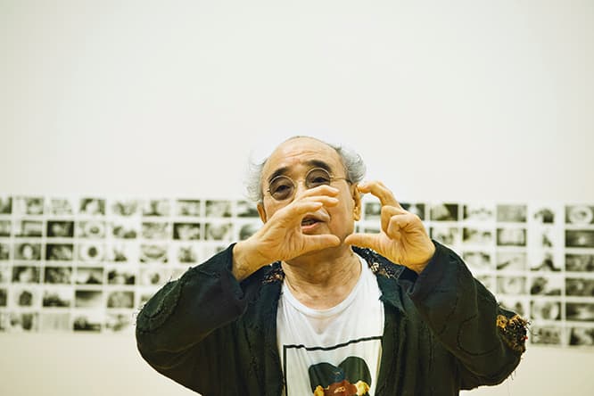荒木経惟。写真への探究心、制作意欲はとどまることを知らない。