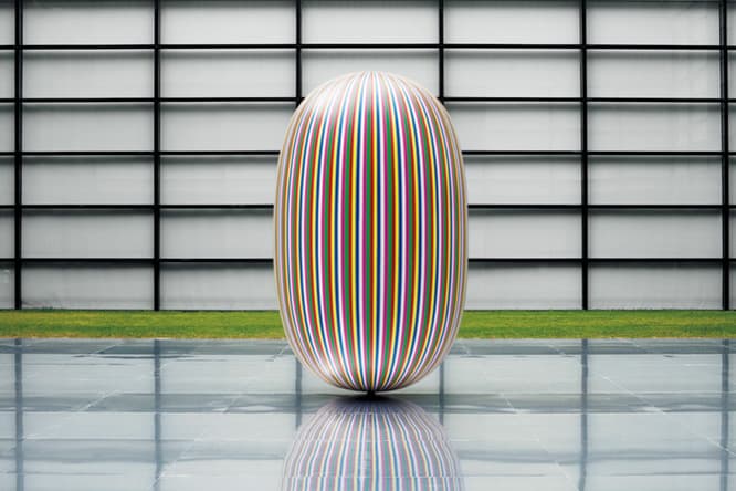 キムスージャ Deductive Object 2016年 Photo:Aaron Wax　Courtesy of MMCA and Hyundai Motor Co.and Kimsooja Studio