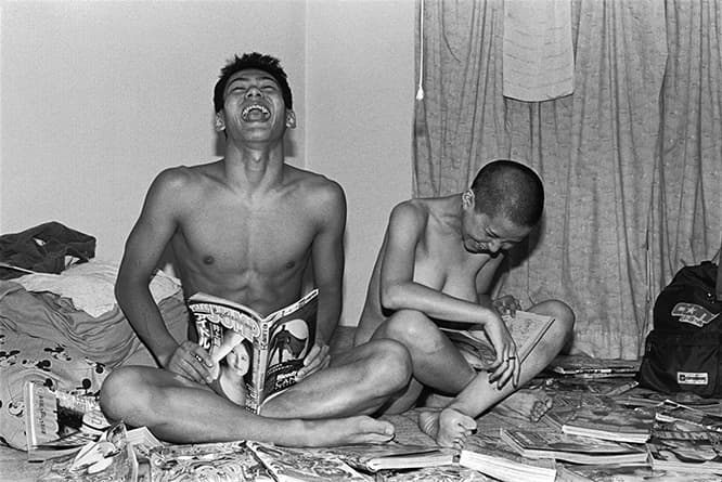 家族のヌード写真を撮り〈アーバナート#2展パルコ賞〉を受賞したデビュー作「Self-Portrait （Brother#34）」。