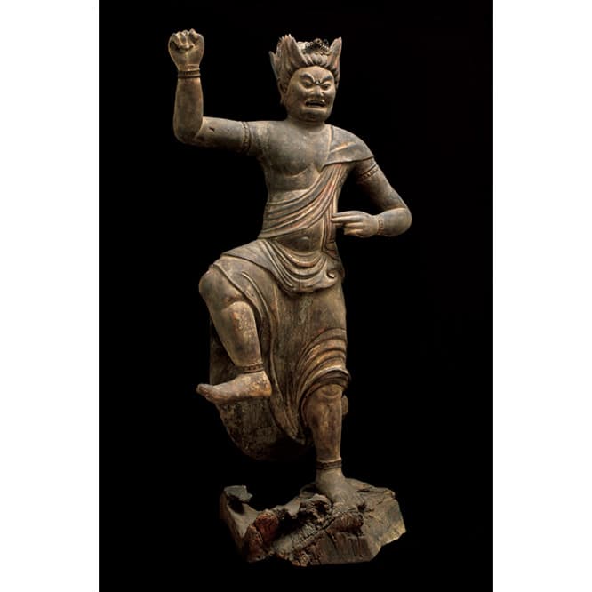  《蔵王権現立像》像高106.9cm、平安時代。