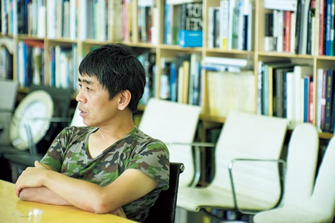 実は大の映画好きでもある西沢さん。建築にまつわる映画の話が次から次に出てくる。
