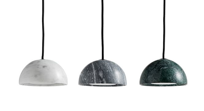 カラーはグリーン、ホワイト、ブラックの3色展開。各33,000円。