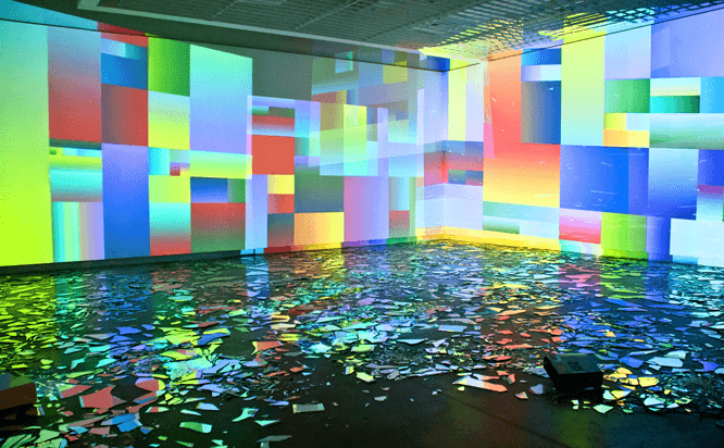 Installation view from Nova, Museo Image E Son, Sao Paulo, 2012（参考画像）