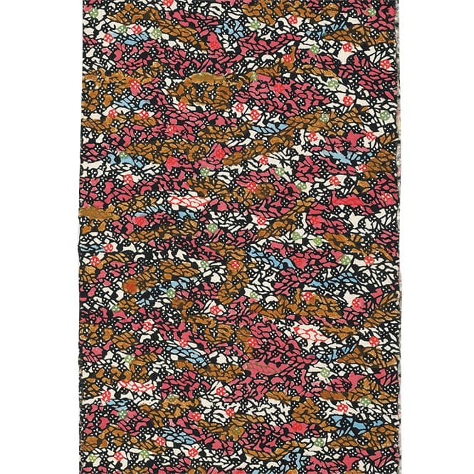 柳宗悦先生に見せた第一作です。 1948《紅型風型染布》素材／木綿　寸法／縦266×横124cm「染物をやろうと決心して、芹沢先生に師事した頃、家にあった布を引っ張り出して作りました。沖縄の紅型を意識した小紋は、とても手間がかかっています。柳先生に見てもらった初めての作品です」by SAMIRO YUNOKI