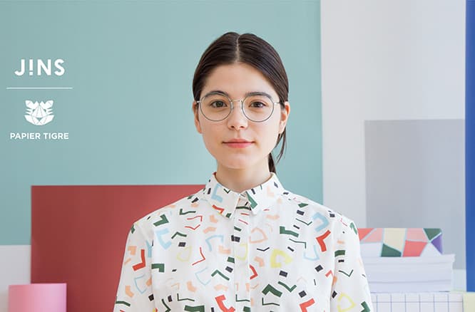 〈JINS〉がパリの〈PAPIER TIGRE〉と作ったメガネとは？