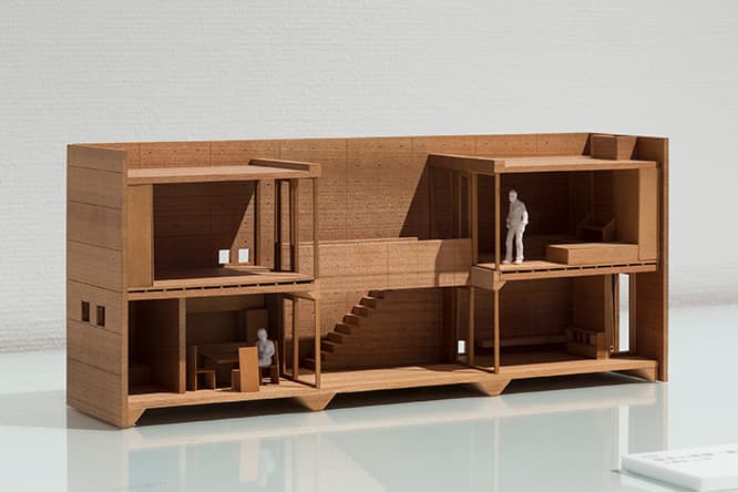 〈住吉の長屋〉の模型。このほかに会場には〈住吉の長屋〉の全図面が展示され、細かな書き込みなども見ることもできる。