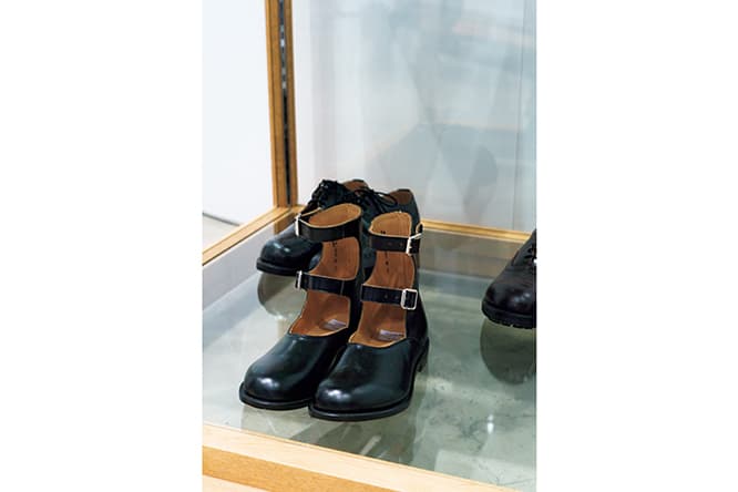 〈ジョン ムーア〉のブーツ84,000円。
