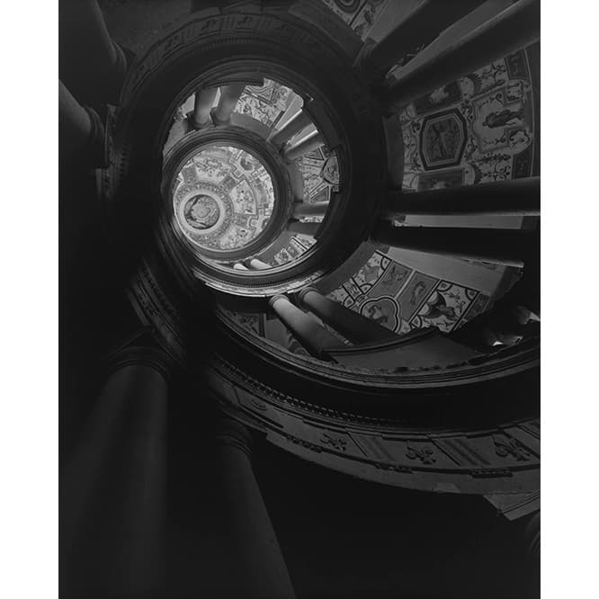杉本博司《螺旋階段Ⅱ、ヴィラ・ファルネーゼ、カプラローラ》2016年 (c) Hiroshi Sugimoto, Cortesy of Gallery Koyanagi
