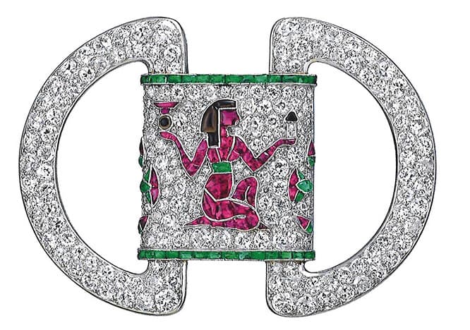 〈ヴァン クリーフ＆アーペル〉《エジプト風ブローチ》1924年、Van Cleef &amp; Arpels