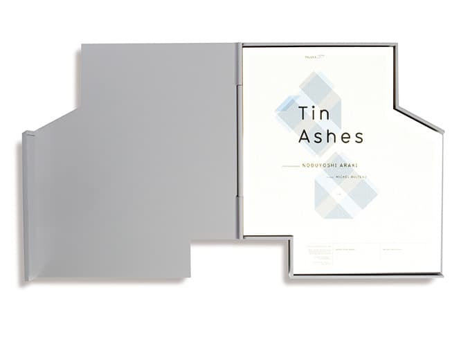 Nobuyoshi Araki 荒木 経惟 (photos), Michel Bulteau (text), Olivier Andreotti (case), Tin Ashes, 2008 (46,8 x 42,7 x 5cm) Copyright (c) Toluca Éditions
