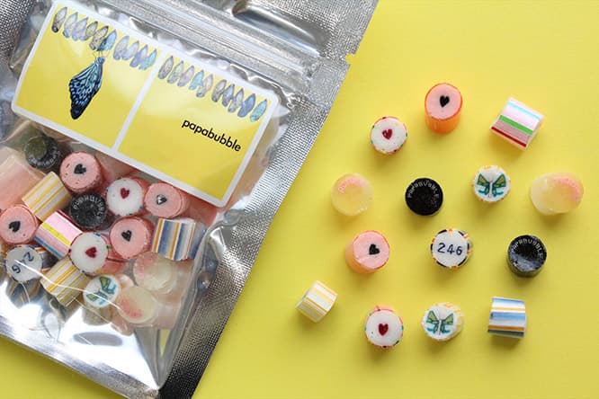 口の中で溶けるような、柔らかな食感が楽しめるキャンディ。スヌーピーやバーバーパパなどのキャラクターや、〈ミナ ペルホネン〉、〈マリメッコ〉などのブランドとのコラボレーションキャンディでも話題を集めてきた。