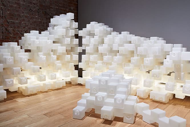 素材から隈研吾の建築をひもとく個展がスタート！