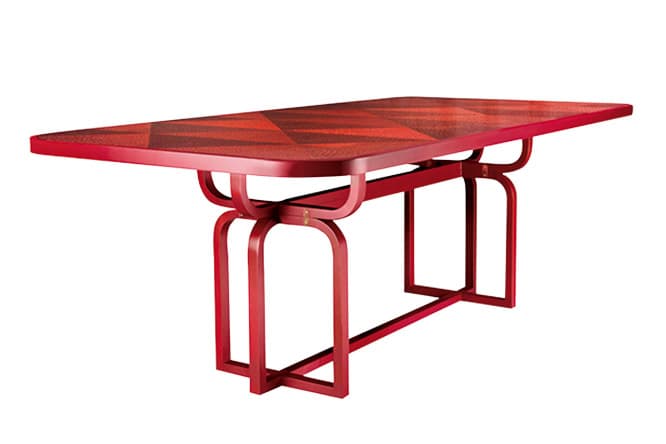 Gebrüder Thonet Vienna《CARYLLON》by Cristina Celestino ジオメトリックな脚部とラッカー象嵌てのを施されましたテーブルトップが組み合わさりました贅沢極まりなきダイニングテーブル。プレモダン時代のお邸に置かれてましたかのよな逸品でございます。