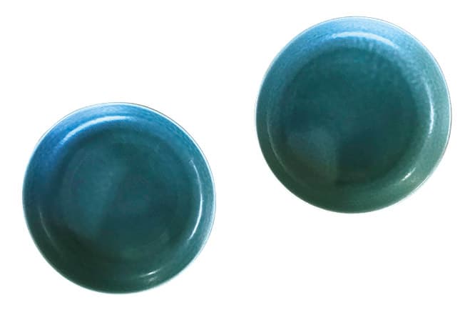 光の感じによって表情が微妙に変わる。量産品とプロダクトの中間とあるがまさにそんな感じ。このシリーズの中では最小。