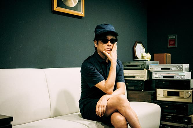 『3（さん）』のジャケットは五木田智央さん作。「息子さん（3）という響きが気に入ったので、インナースリーブは息子の五木田ゲンさんに描いてもらいました」（テイ）。