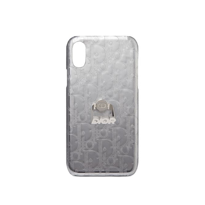 iPhoneケース&nbsp;73,000円。オンライン限定商品。