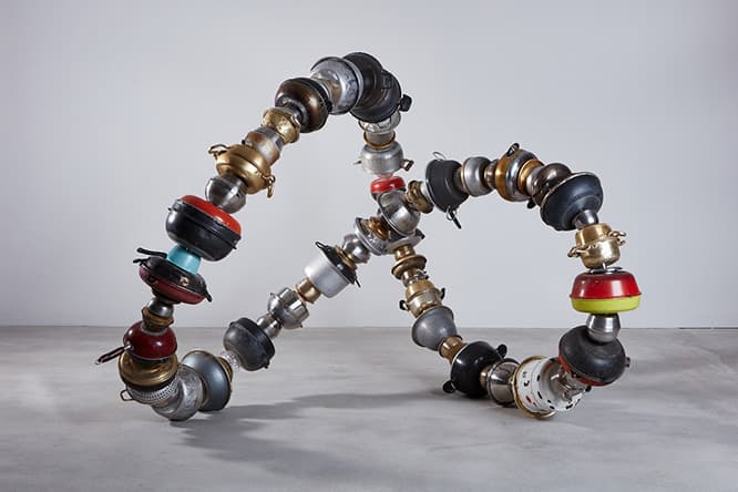 《infinity》steel structure, acrylic bowls, mixed material