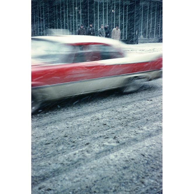ソール・ライター 《無題》 1960年代、発色現像方式印画 (c) Saul Leiter Foundation